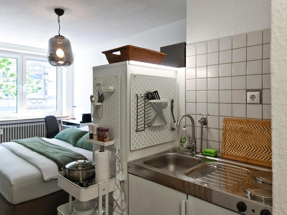 Schoene Ferienwohnung Im Zentrum Mit Self Check-In Und Free Wifi Essen Esterno foto